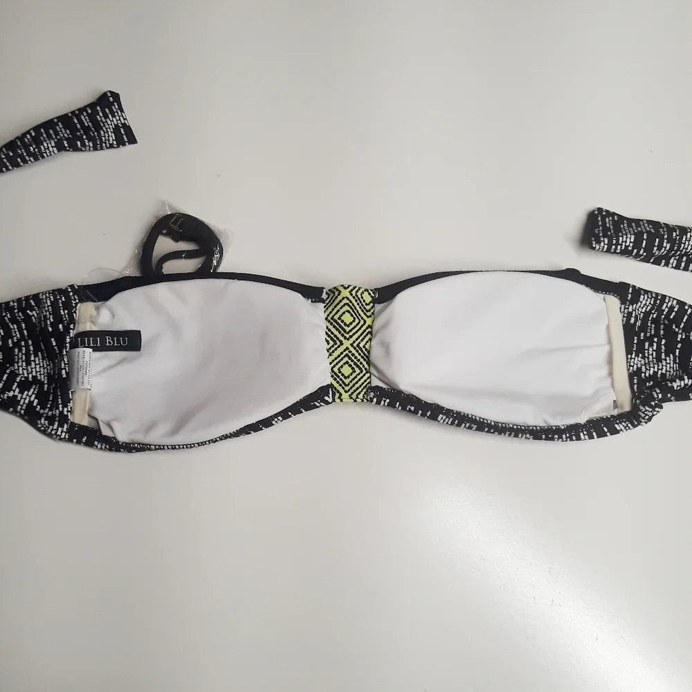 NEW Lili Blu Strapless Black White Green Tribal Print Medium Bikini Top